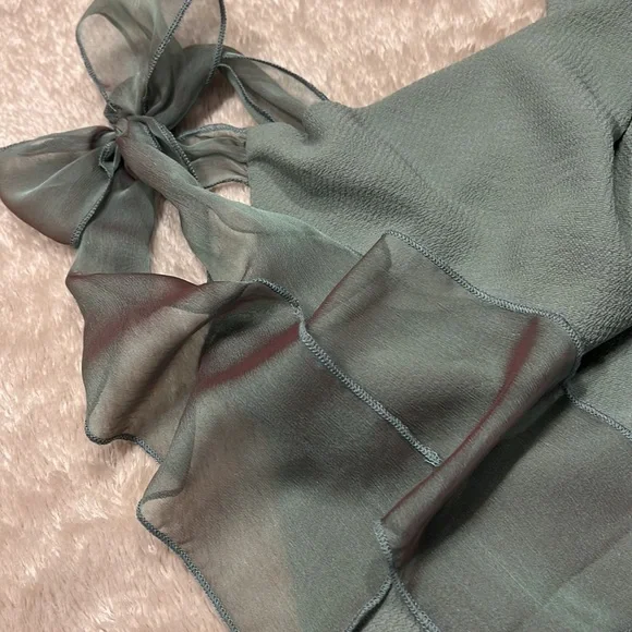 LUCY IN THE SKY Marie Chiffon Slip Dress - Picture 6 of 15